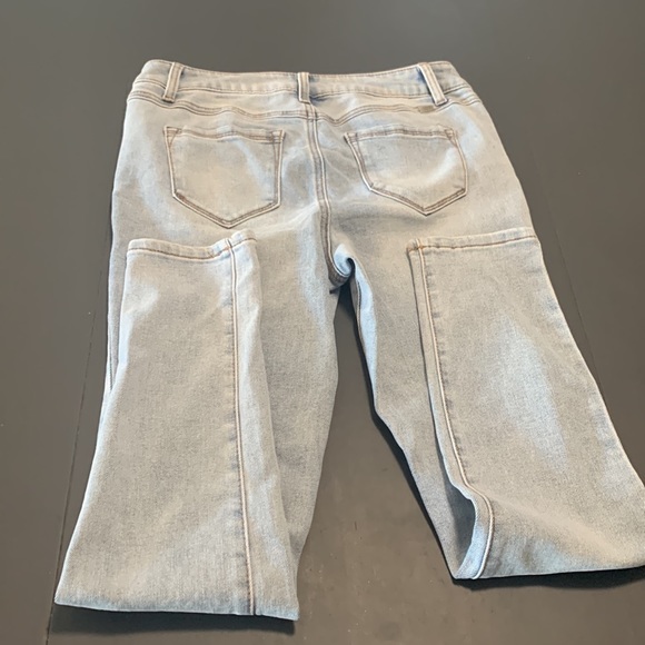 BNWT 1822 Button Fly light wash ankle jeans - Picture 4 of 4